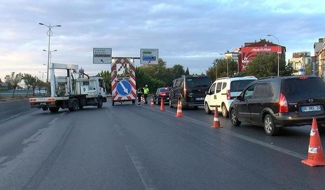 Vatan Caddesi 30 Ağustos Provaları Nedeniyle Trafiğe Kapatıldı! Alternatif Güzergahlar Açıklandı