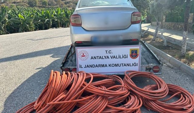 Antalya’da Büyük Vurgun! 760 Metrelik Enerji Kablosu Çalan Hırsızlar Suçüstü Yakalandı